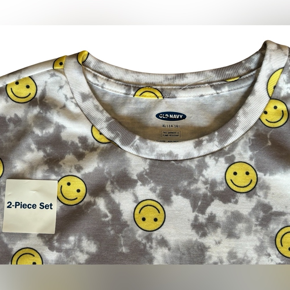 🆕 Old Navy Boys Smiley Yellow 2-Piece PJ Set Size XL(14-16) - Picture 2 of 8